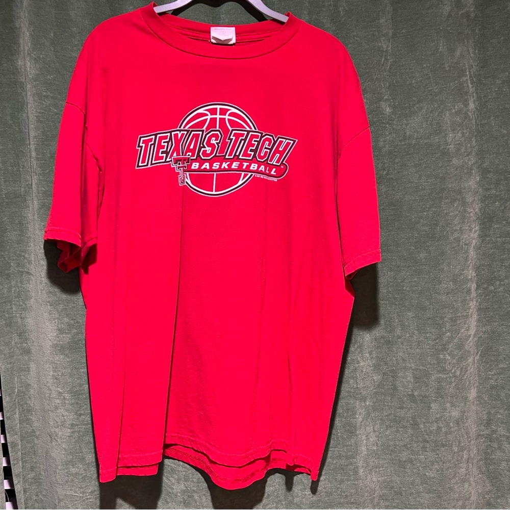 Vintage Texas Tech Basketball T-Shirt Size XL